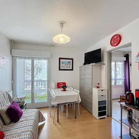 Joli F2 Avec Balcon, Animaux Acceptes