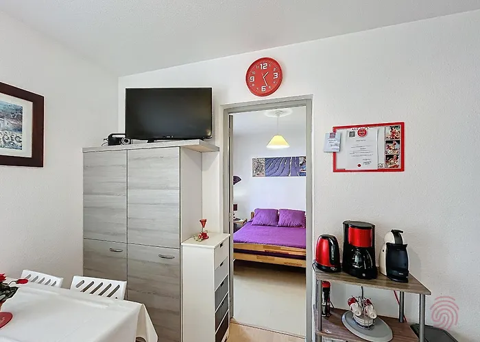 Joli F2 Avec Balcon, Animaux Acceptes - Fr-1-451-216 Apartamento